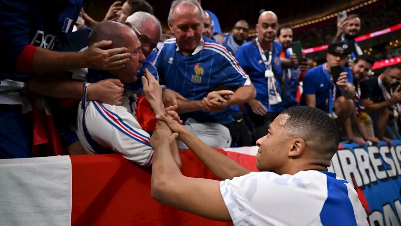 France-Maroc: quand la frappe de Mbappé sonne un spectateur en tribune pendant l'échauffement