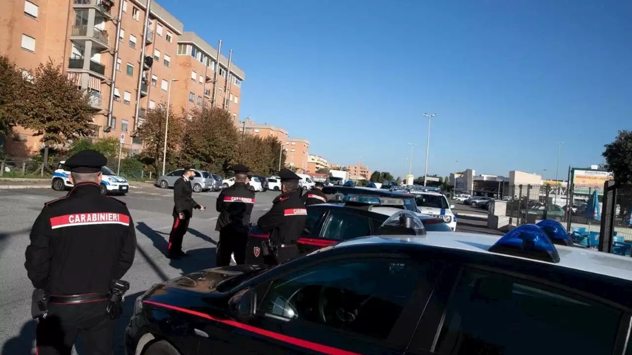 Spari e agguati incendiari: cosa sta succedendo a Ostia