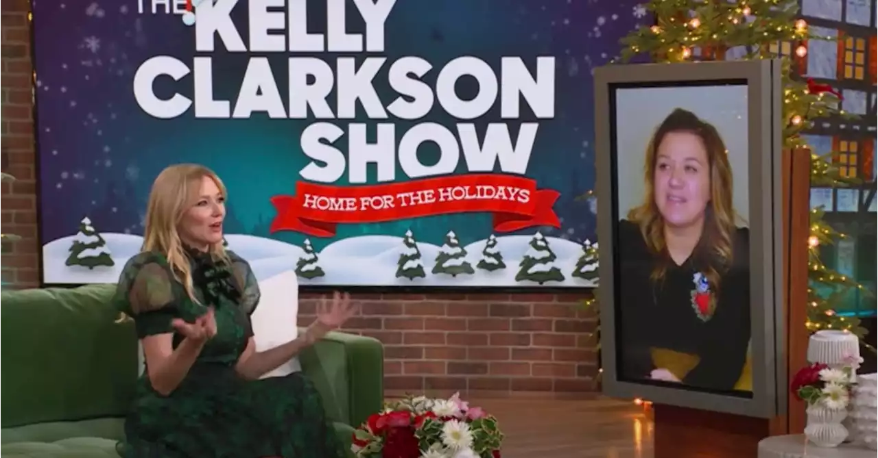 Kelly Clarkson and Singer Jewel Note How 'Weird' It Is To Be a Single Mom During The Holidays