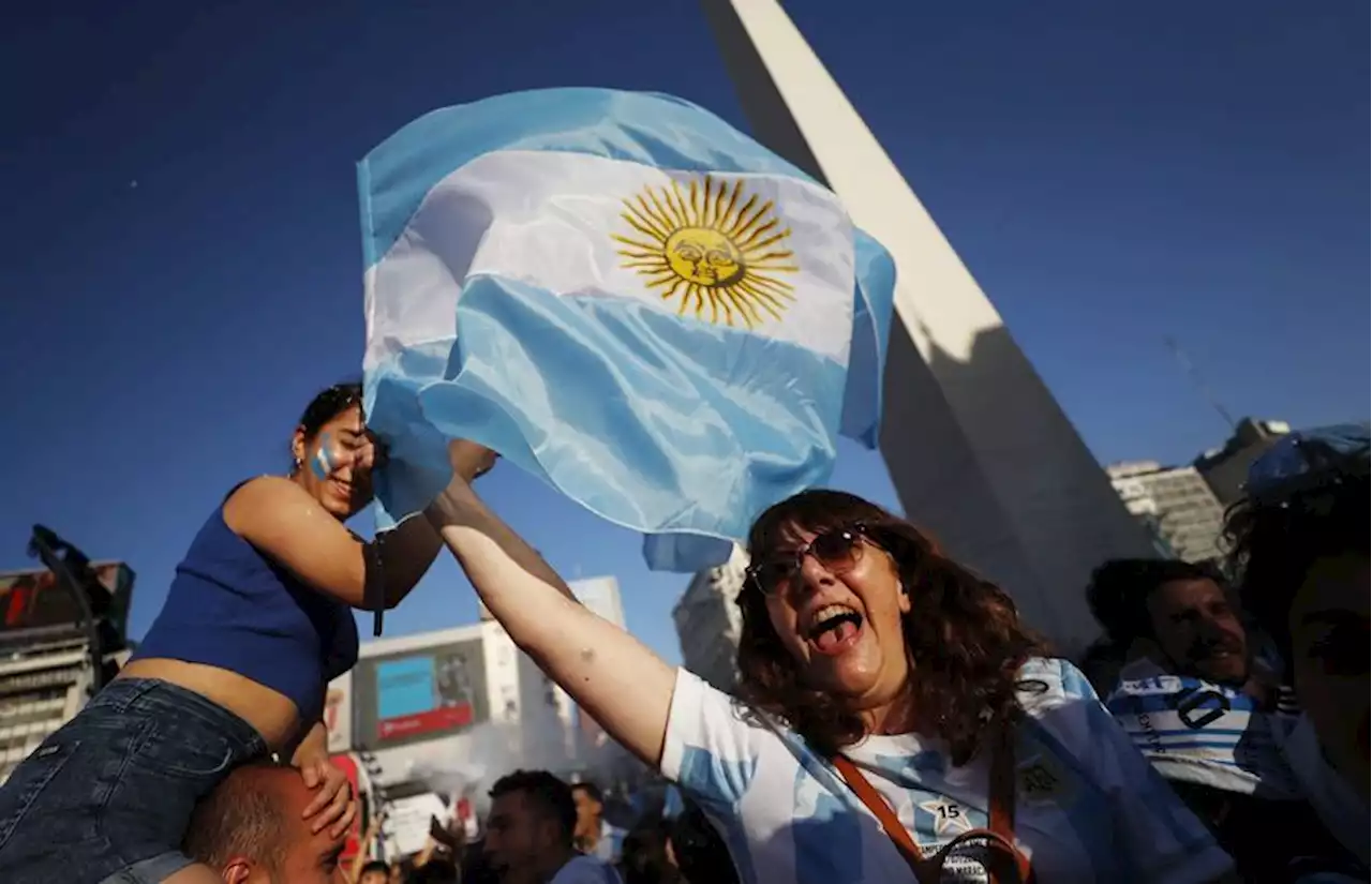 Soccer-Thousands flood Buenos Aires streets as Argentina reach World Cup final