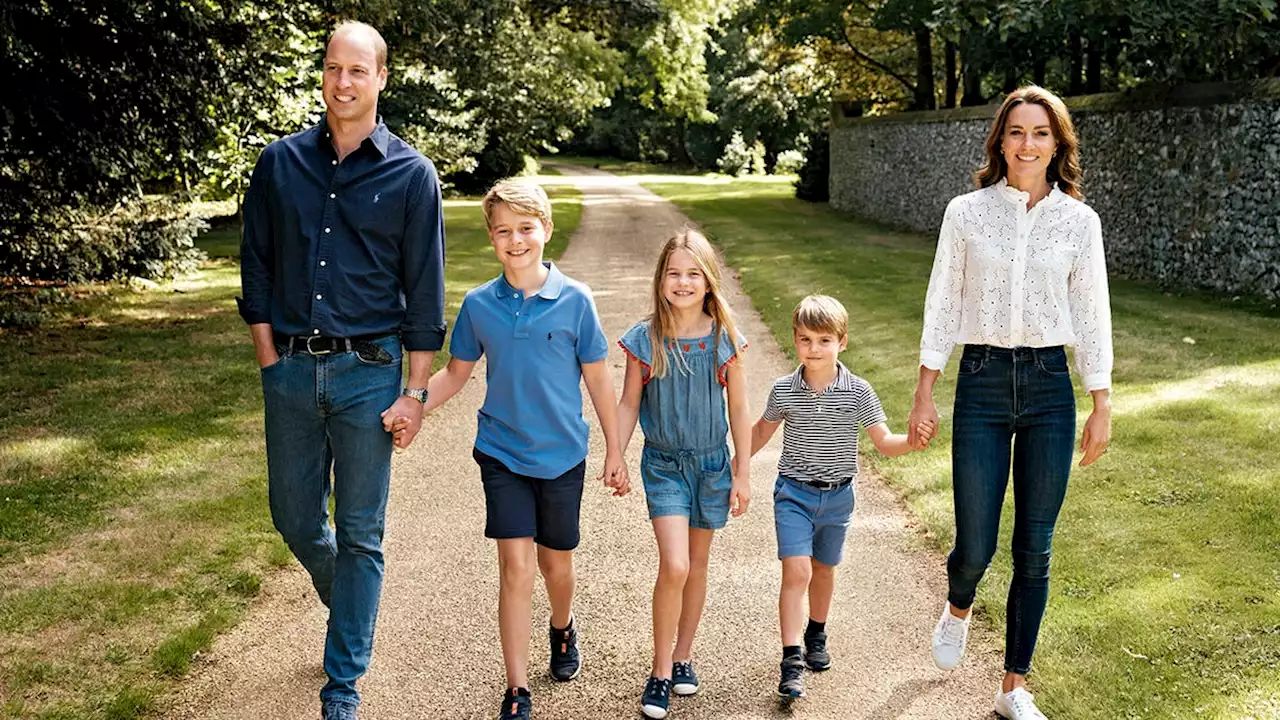 Prince William, Duchess Kate wear matching jeans in uber-casual Christmas card: See it here