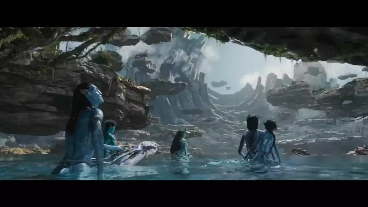 Actors learn to film underwater in 'Avatar: The Way of Water'