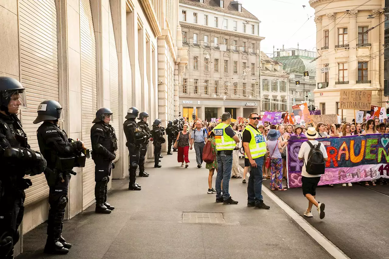 Brennpunkt in der Basler Politik – 42, 40, 38: Wie viele Stunden sollen Polizisten in Basel-Stadt arbeiten?