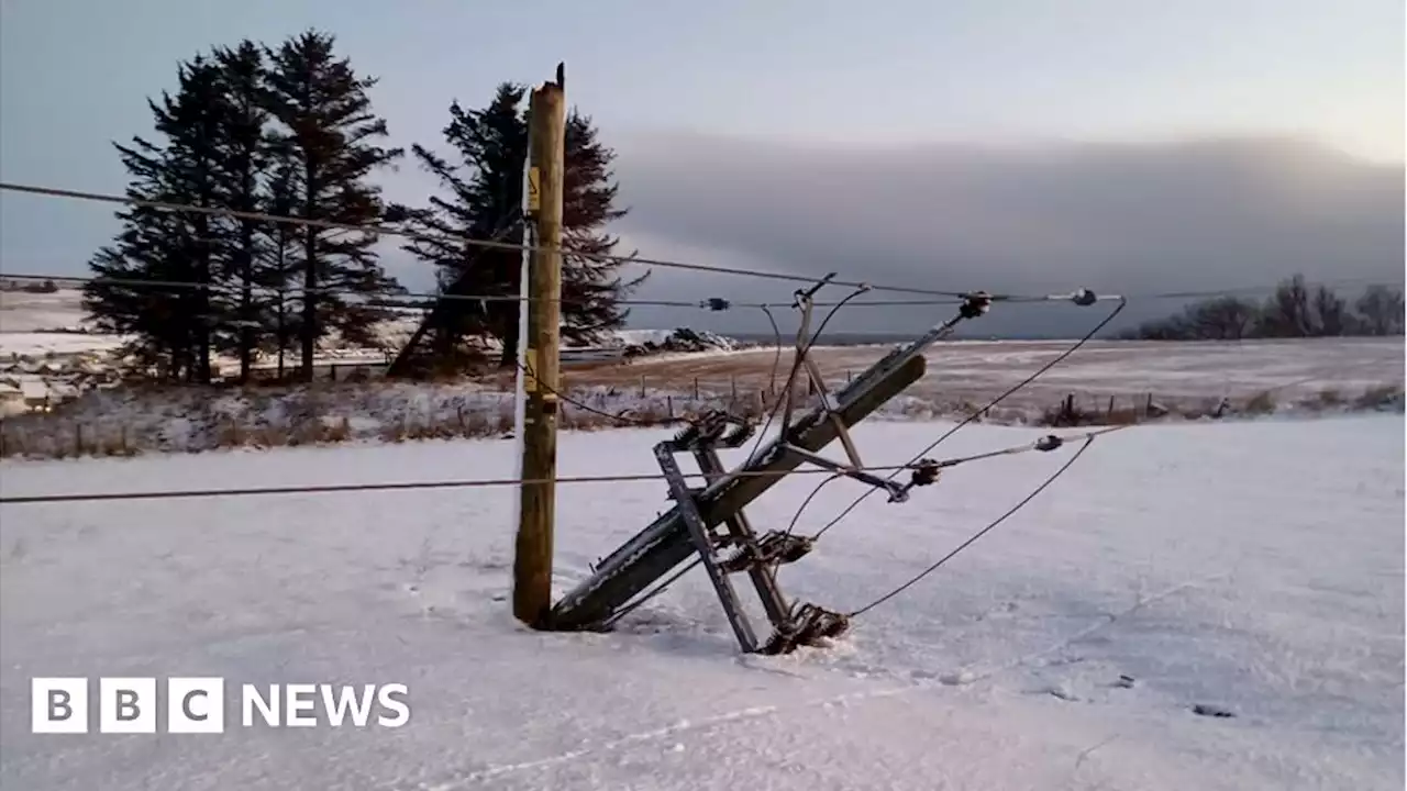 Engineers brave ice and snow to reconnect Shetland