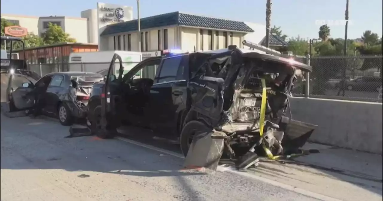 Good Samaritan helps officer injured in multi-vehicle crash on I-10 Freeway