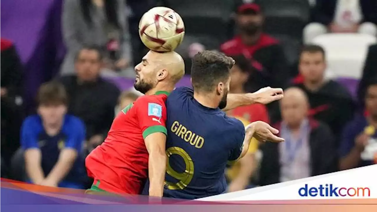 Sofyan Amrabat Jengkel, Ditempel Terus sama Olivier Giroud!