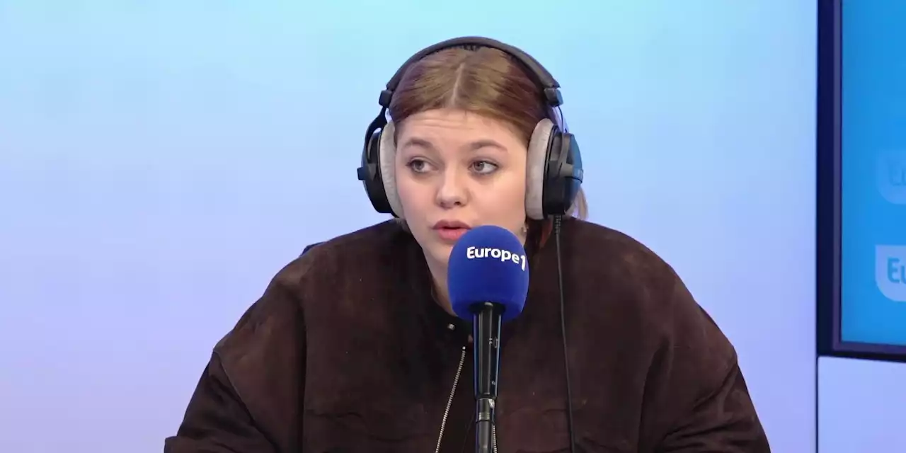 Louane «incapable de s’aimer» : elle confie ses inquiétudes pour sa fille Esmée