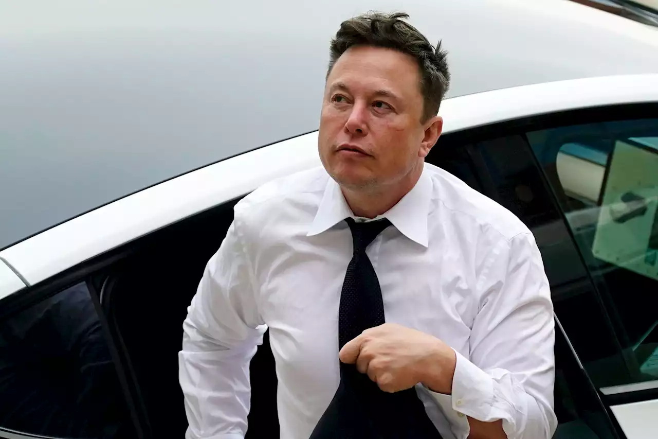 Elon Musk Sells $3.5 Billion Worth Of Tesla Stock And No One Knows Why