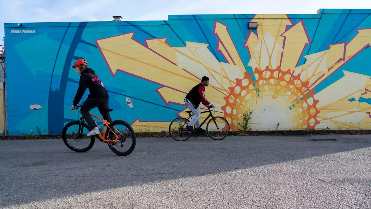 Freewheelin' Community Bikes teaches the trade one pedal stroke at a time