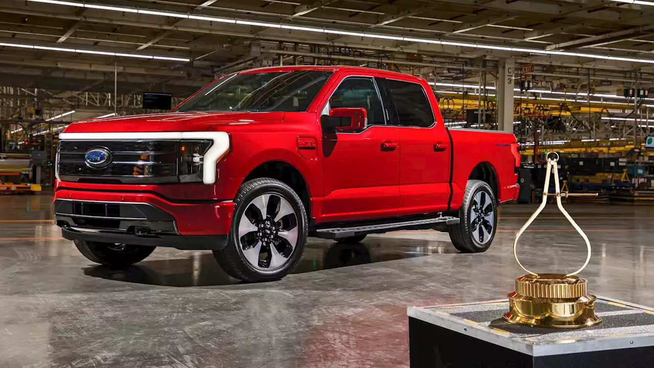 Ford F-150 Lightning Wins MotorTrend 2023 Truck Of The Year Award