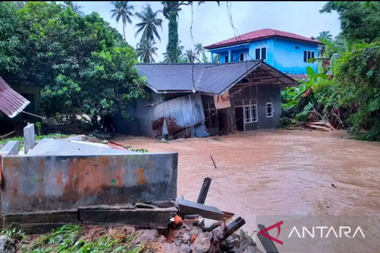 Banjir di Natuna, Satu Rumah Warga Hanyut