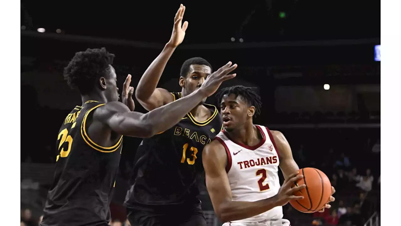 Reese Dixon-Waters helps USC hold off Long Beach State