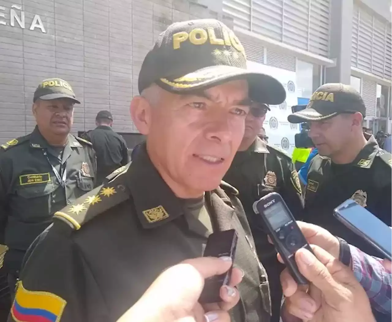 Absolvieron al exdirector de la Policía general (r) Óscar Atehortúa en caso de casas fiscales