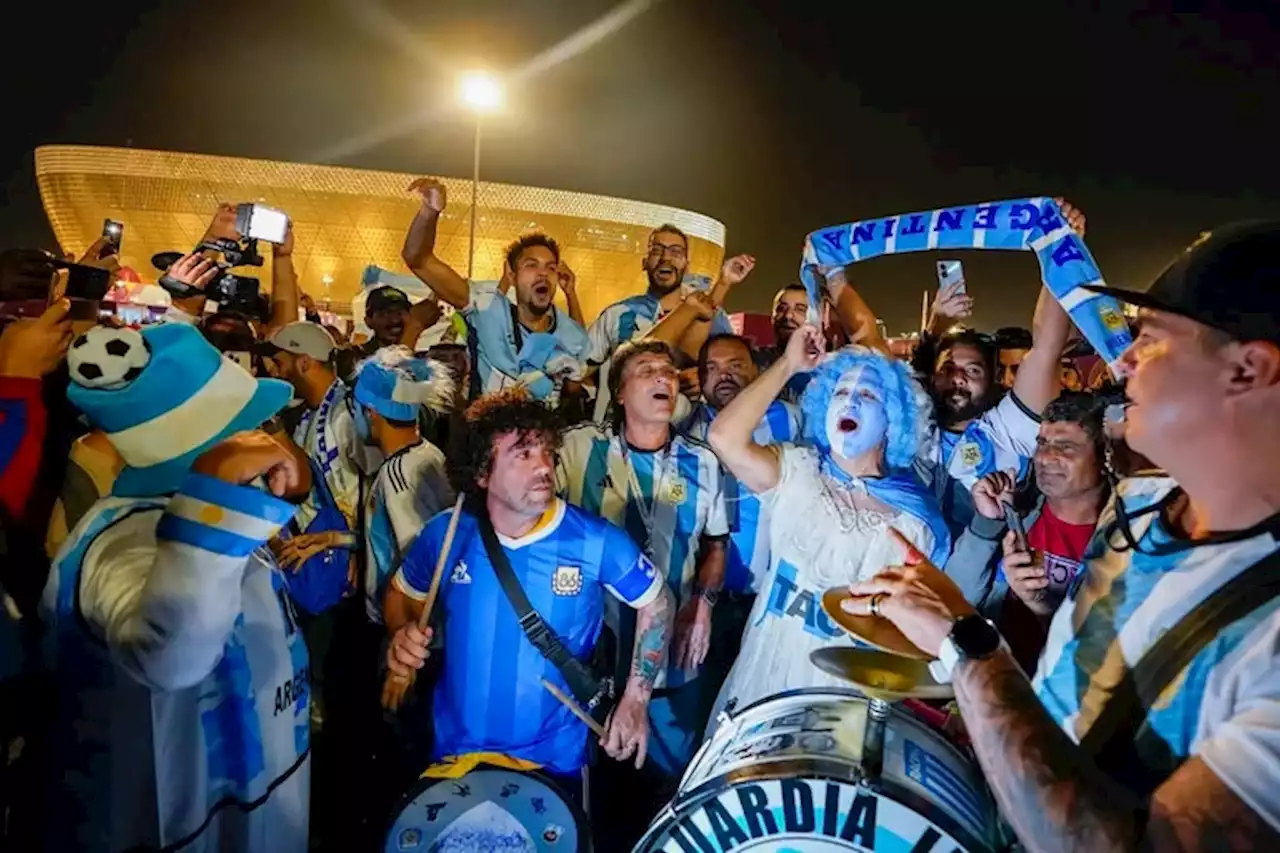 Locura por una entrada: el reclamo de los hinchas para la final de la Copa del Mundo entre la selección argentina y Francia