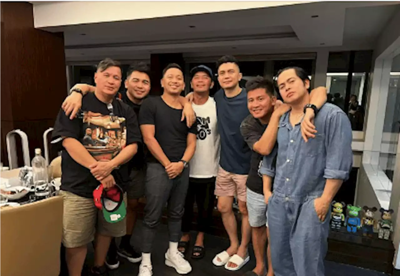 LOOK: Vhong Navarro reunites with the Streetboys