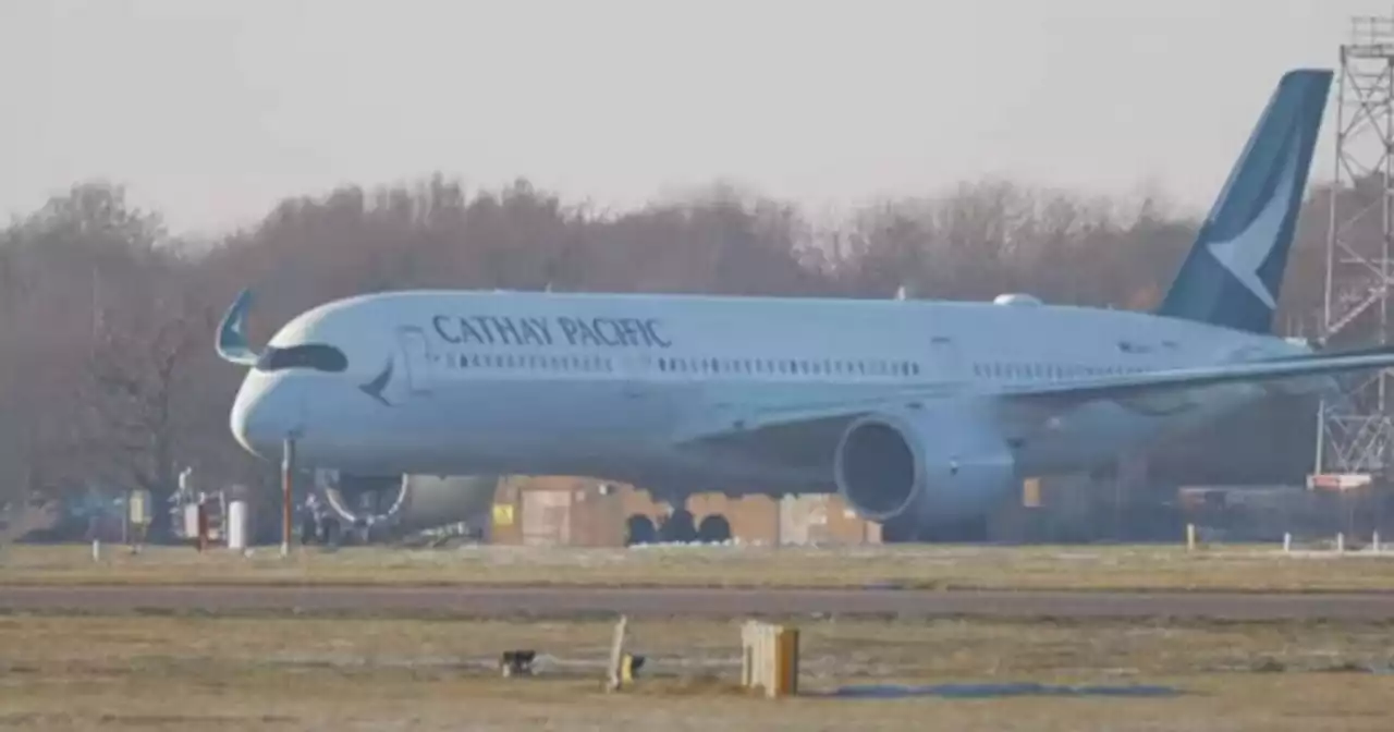 Three flights stuck on Manchester Airport tarmac for HOURS after jet breaks down