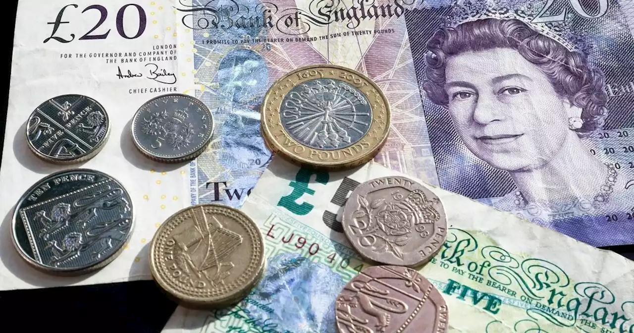 When households must apply for up to £400 free cash to help with food and bills