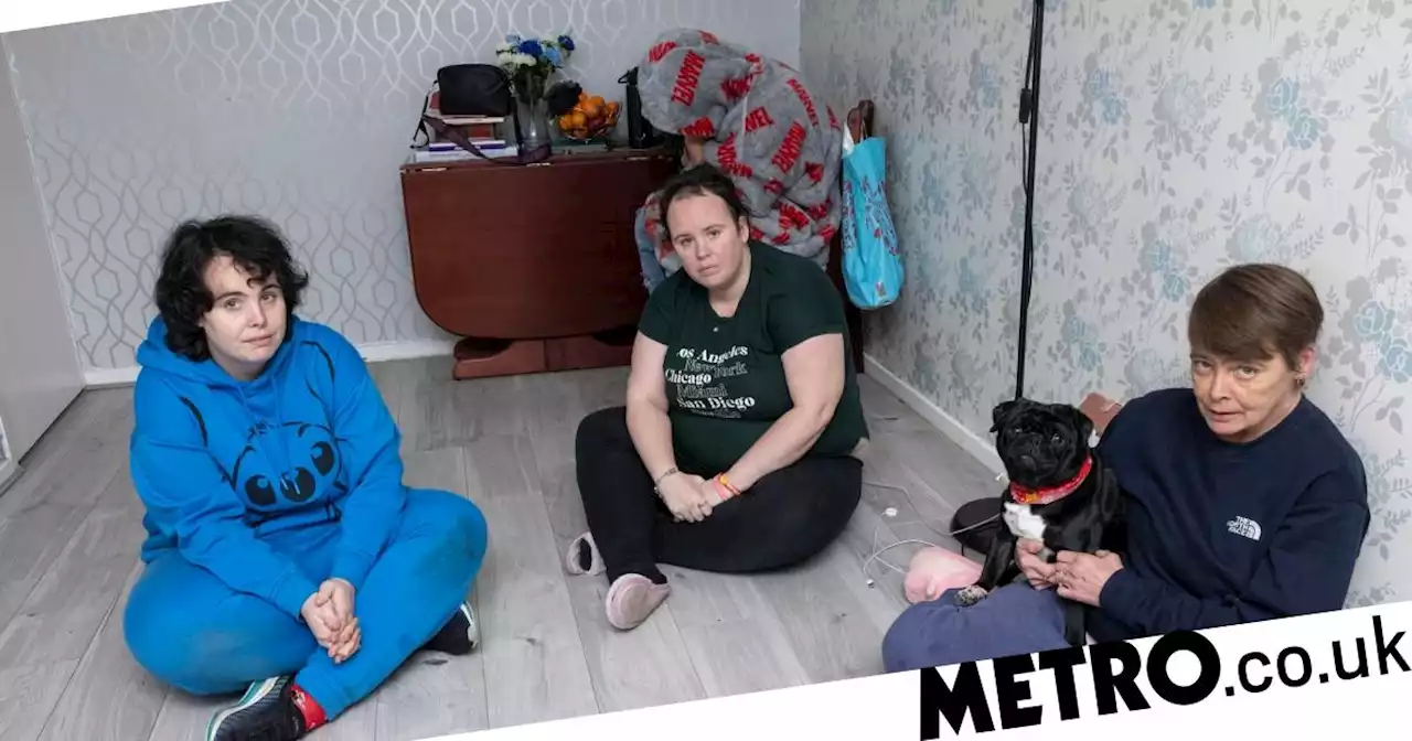 Family fear eating Christmas dinner 'off the floor' after DFS 'lost sofa'