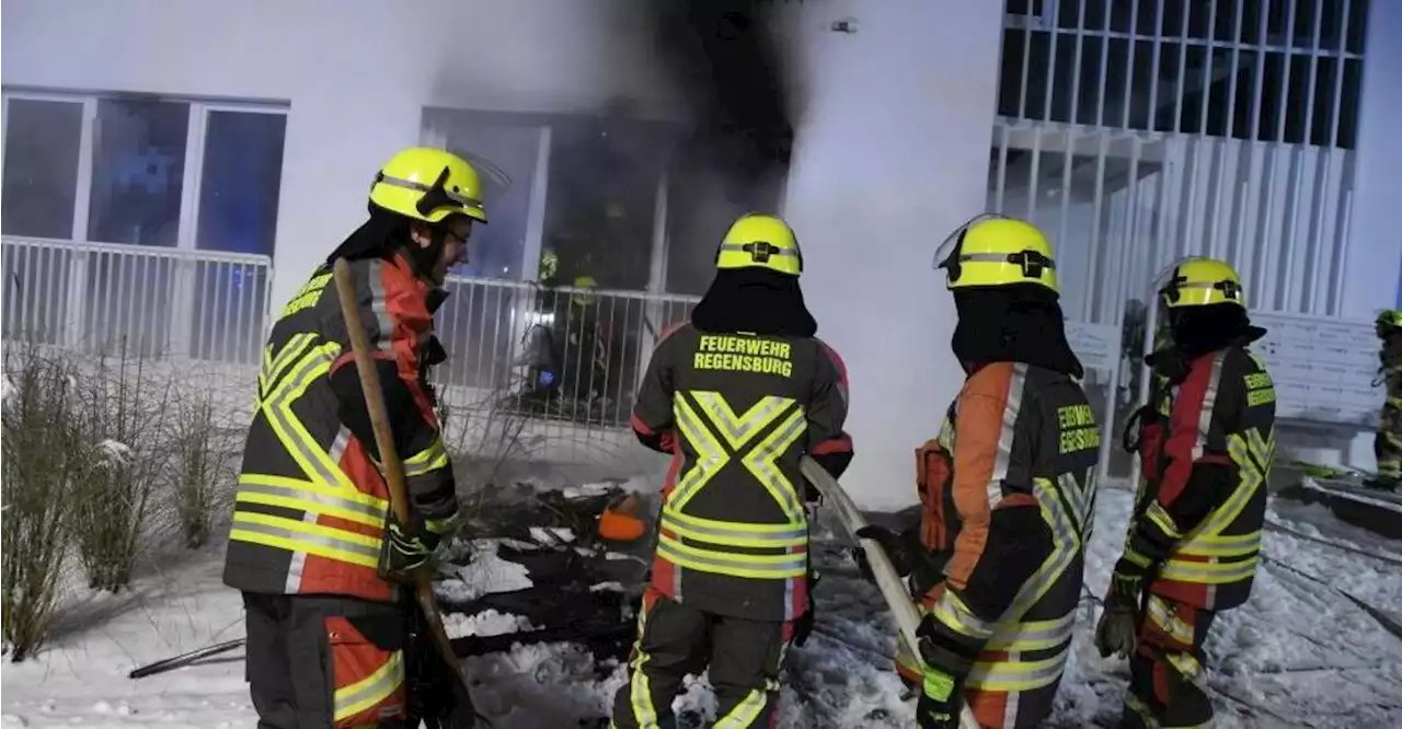 Hoher Schaden nach Gebäudebrand in Regensburg