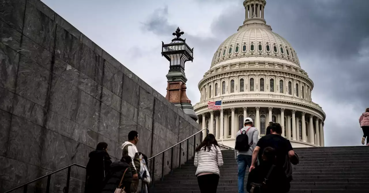 Washington man charged with leaving more than 400 threatening voicemails for members of Congress