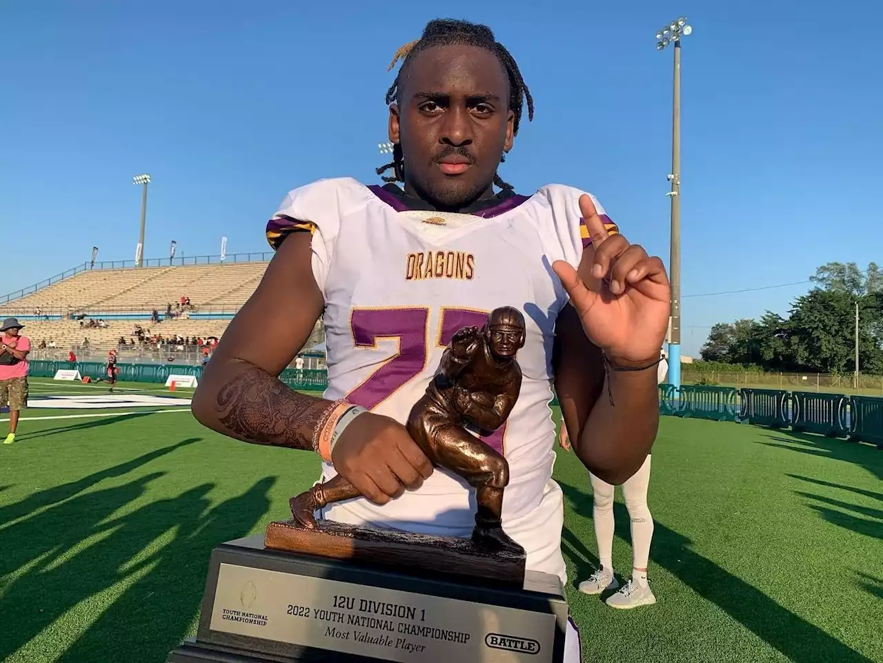 '12 GOING ON 21': Internet refuses to believe 12-year-old running back is 12