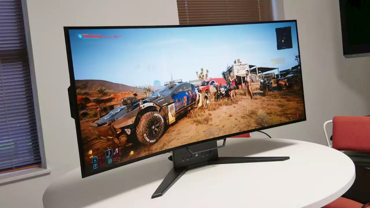 Corsair Xeneon Flex OLED