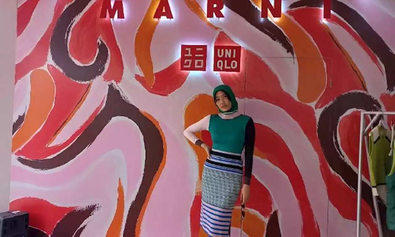 Gaya Fashion Alika Islamadina dalam Koleksi Uniqlo X Marni, Knitwear Klasik