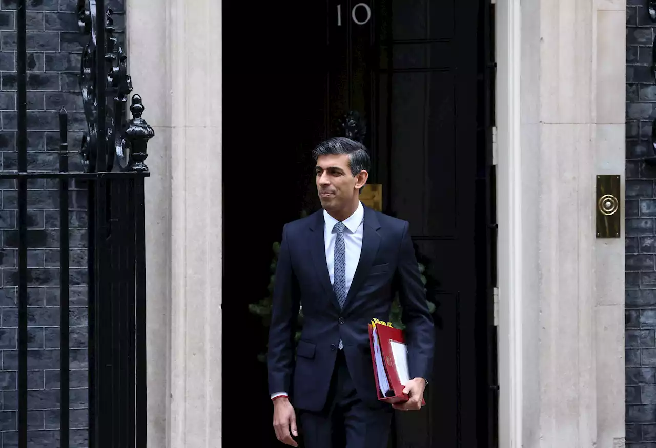 Rishi Sunak will look powerless if he follows Boris Johnson’s 'Brextremist' path on immigration