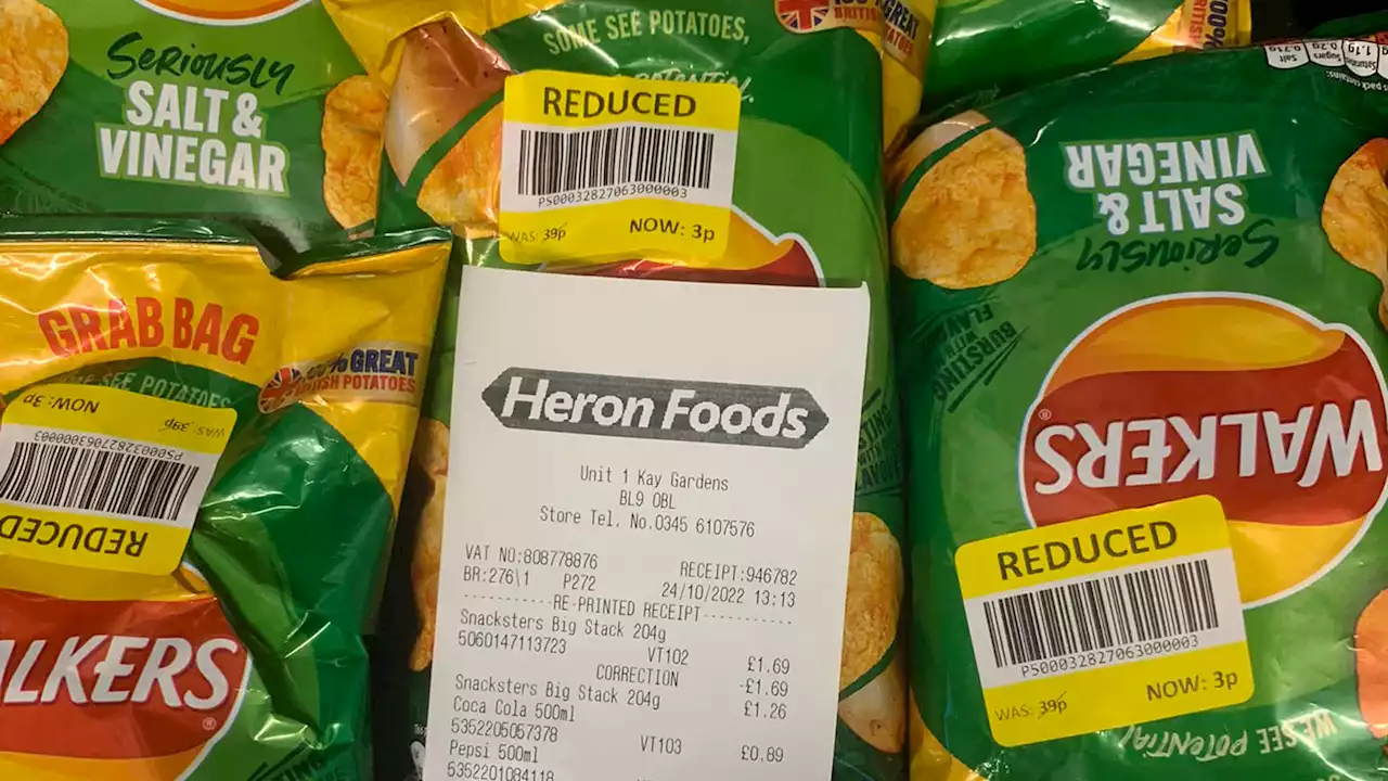 Man bags salt & vinegar Walkers for 3p per bag & they’re not even expired