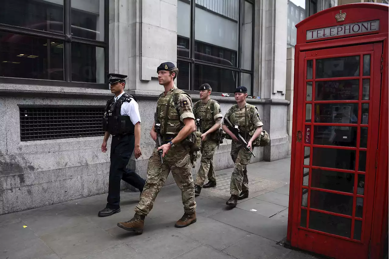 Soldiers set to save Christmas from strikes living in freezing homes