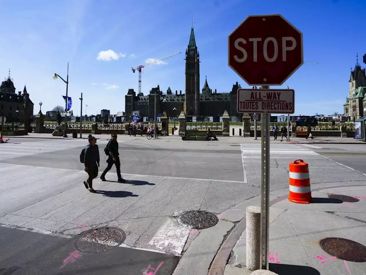 Liberals want to expand Parliament Hill after post-convoy security report