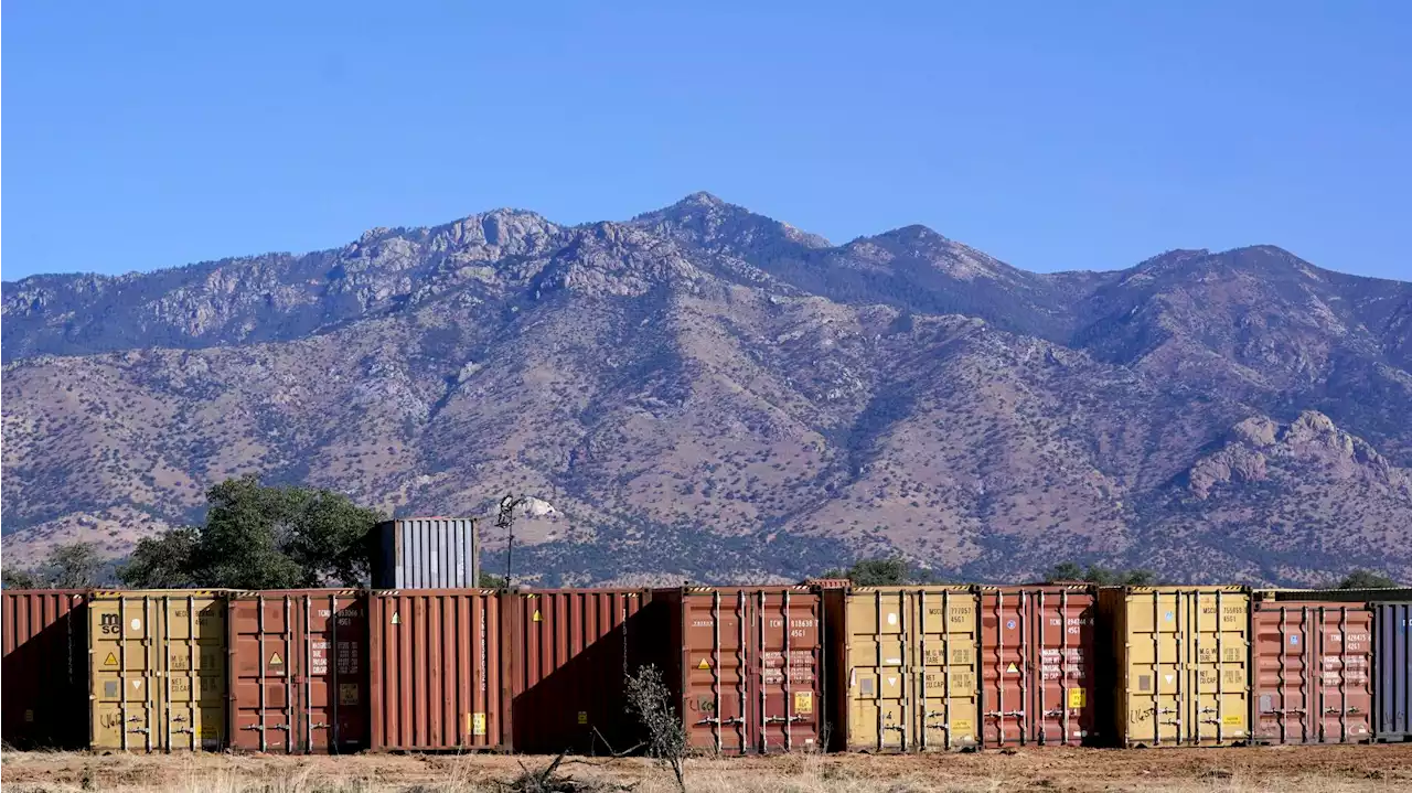 U.S. seeks court order to halt Ducey's border barrier construction