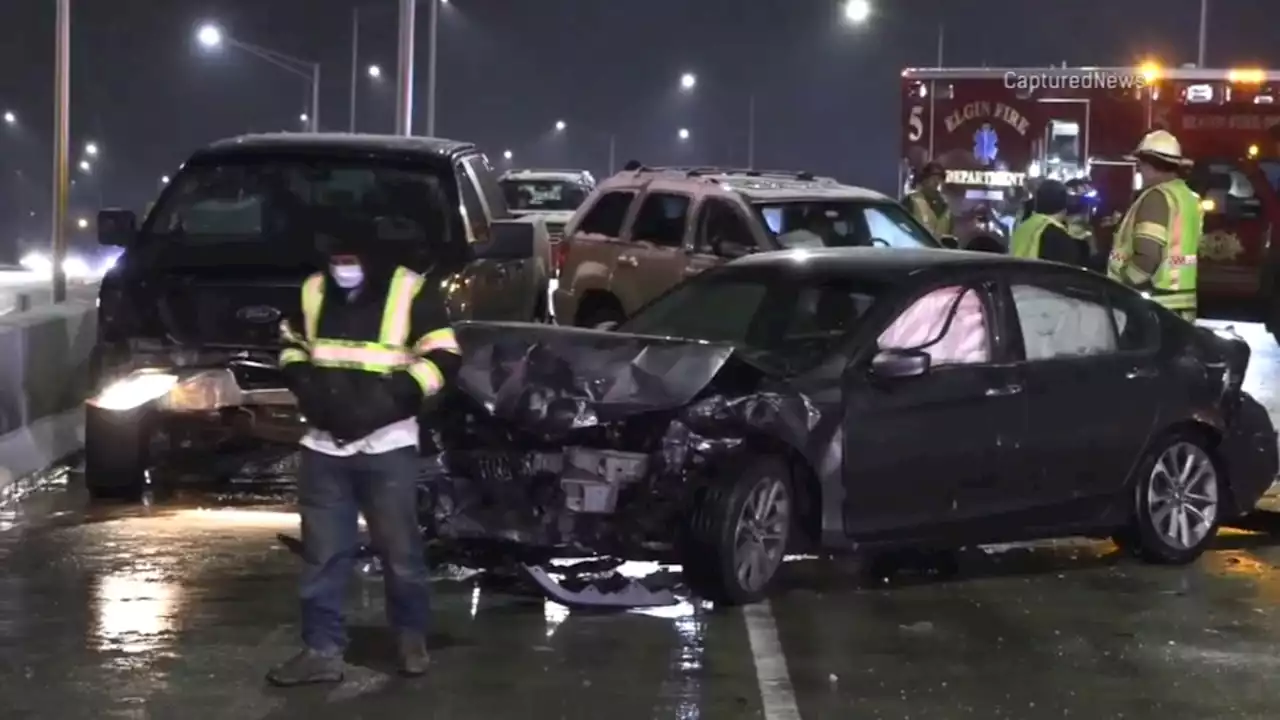 1 seriously injured in 8-car crash amid slick conditions, Elgin fire officials say