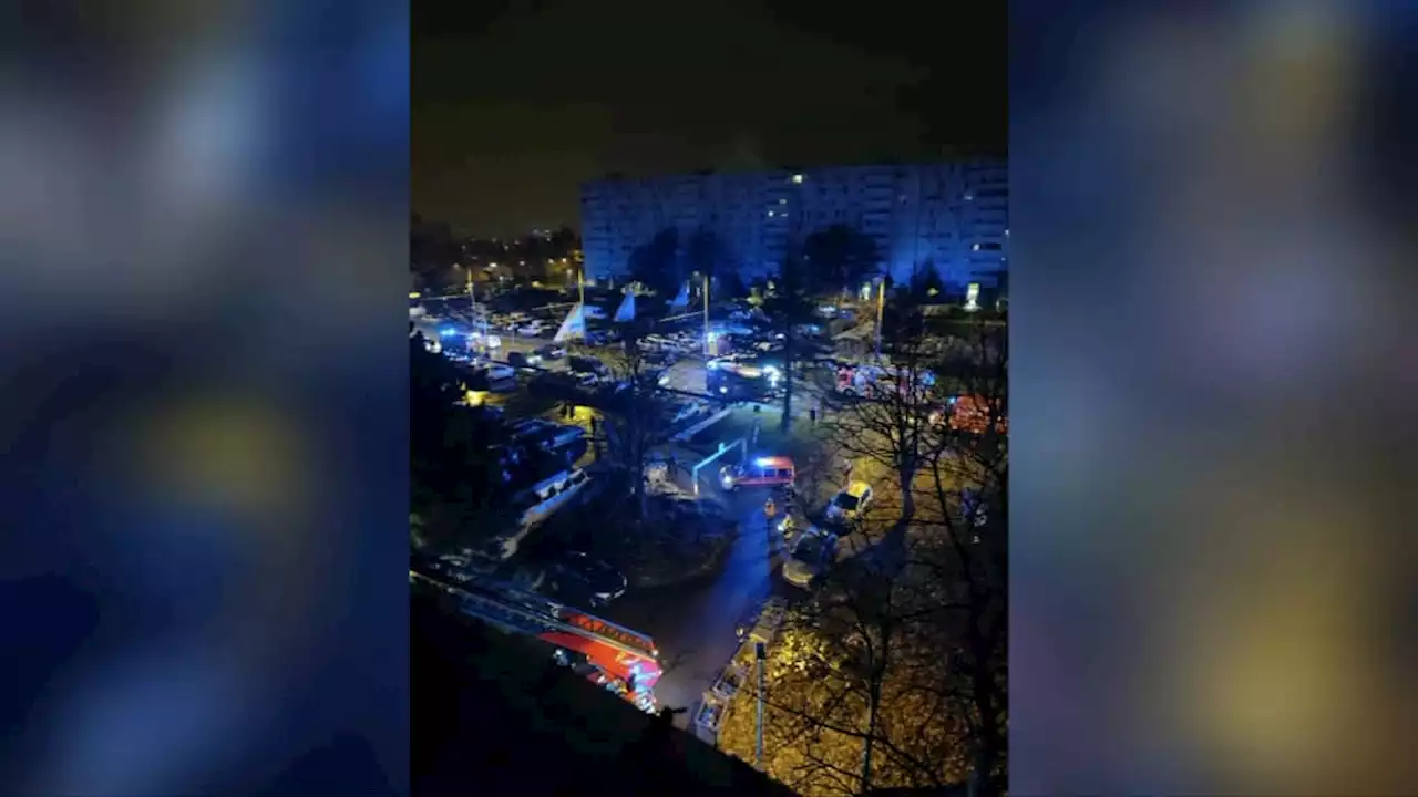 EN DIRECT - Incendie à Vaulx-en-Velin: Gérald Darmanin annonce se rendre sur place