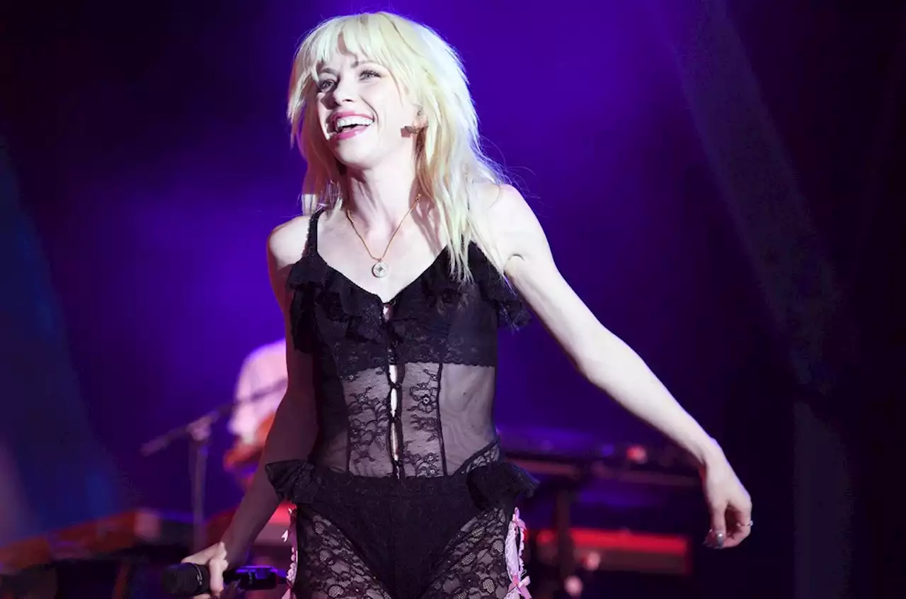 Carly Rae Jepsen Takes ‘Surrender My Heart’ to Broadway in New Music Video