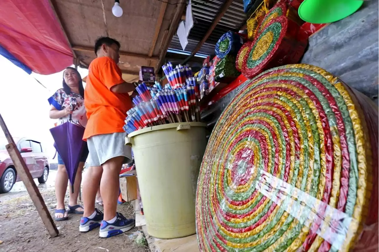 Cebu City police to go after illegal firecracker retailers