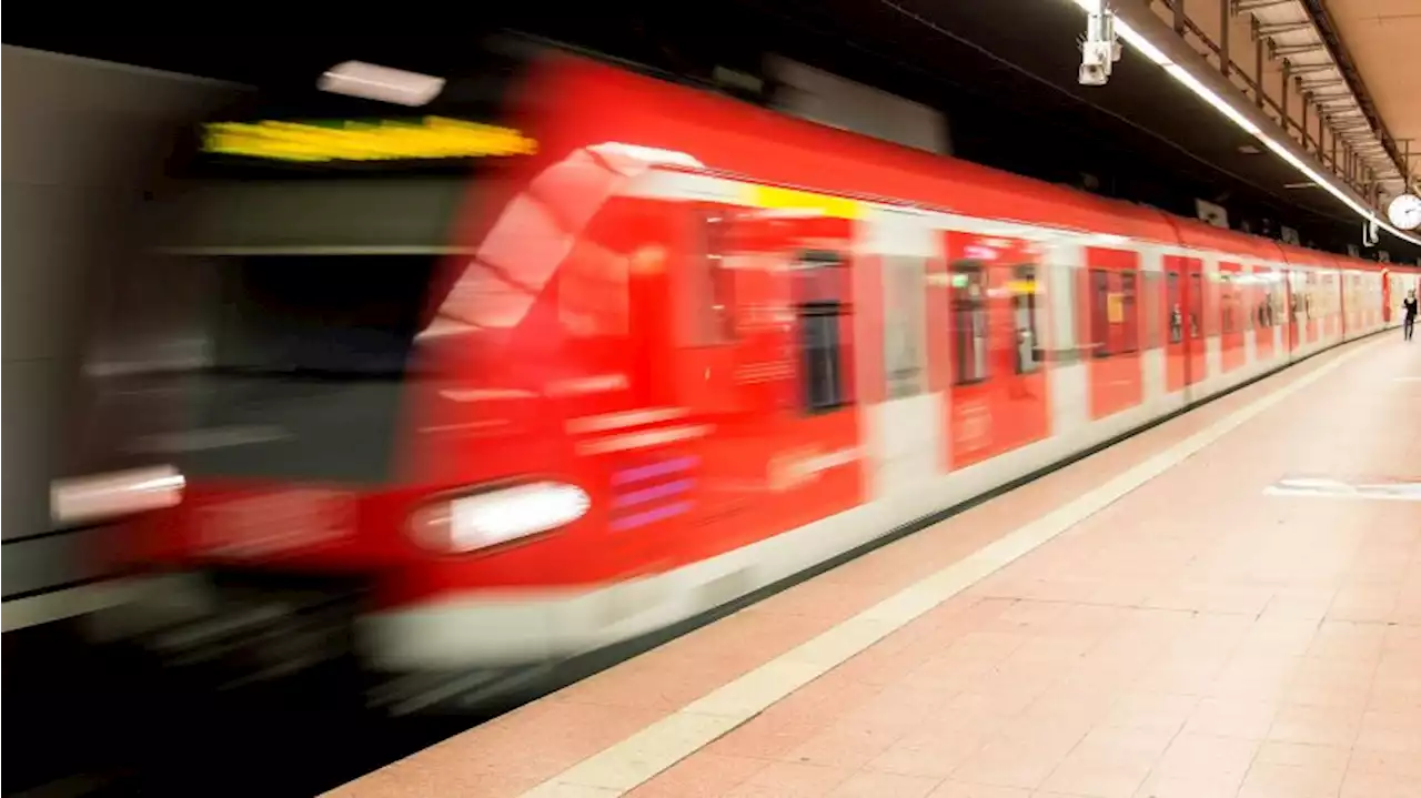 Nach Chaostrip: Polizei stoppt betrunkenen S-Bahn-Fahrer