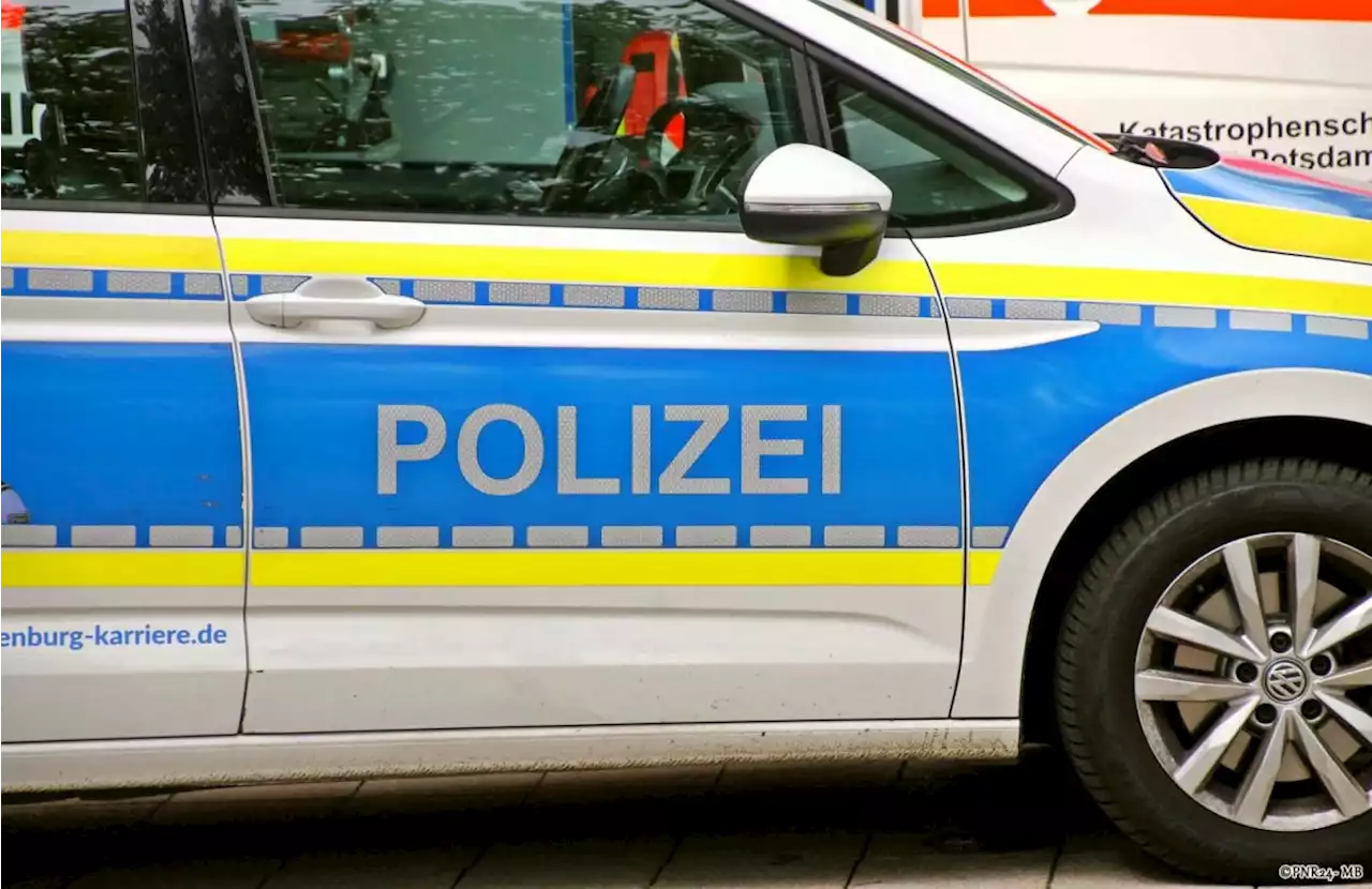 Vermeintliche Autoknacker kollidieren mit Einsatzwagen --- (Cityreport24-Nachrichtenblog)