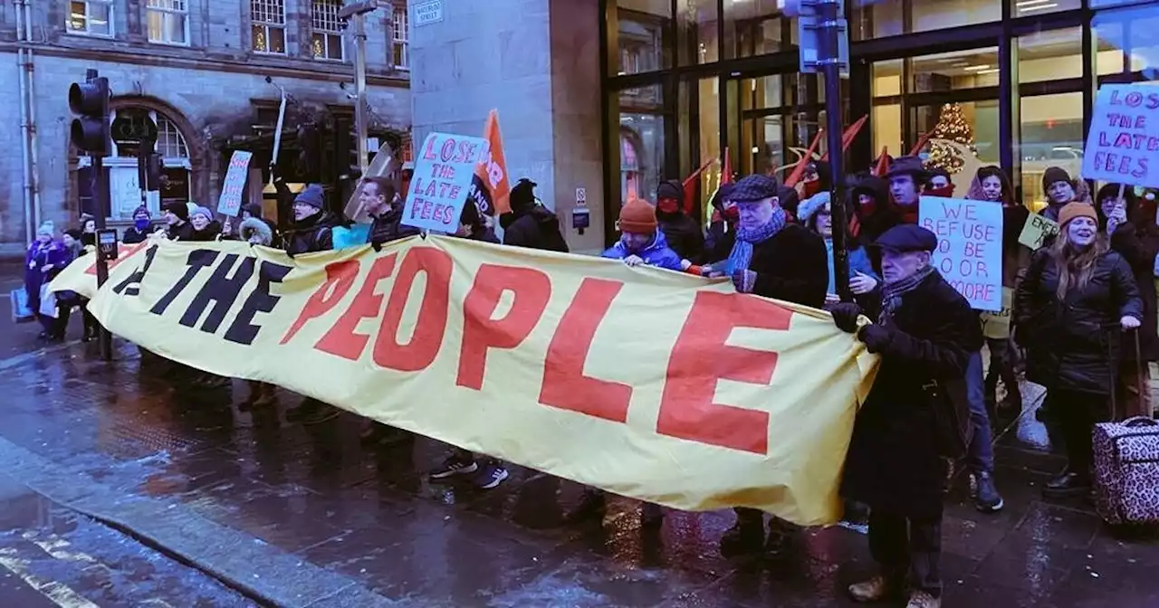 Protesters seeking energy price freeze descend on Glasgow Scottish Power office