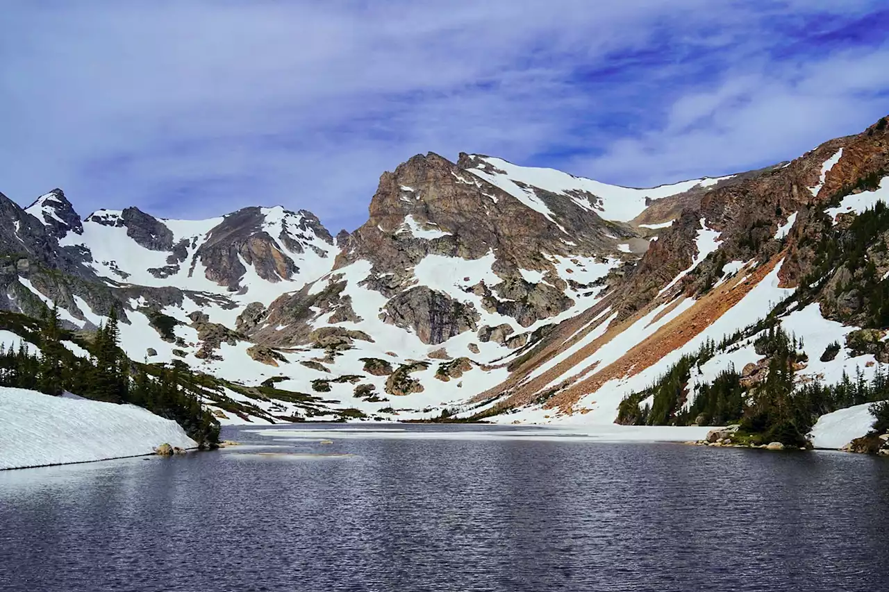 Get Outside: Ten Scenic Snowshoe Trails Near Denver