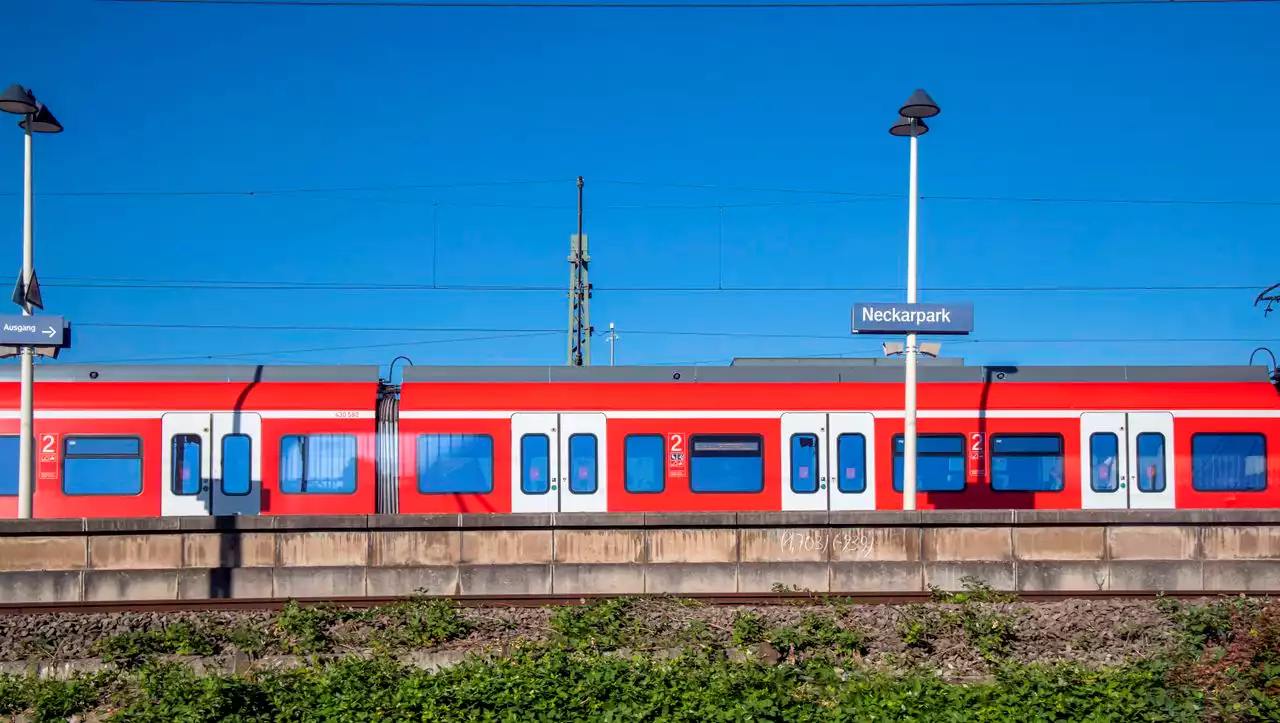 Chaostrip in Stuttgart: Polizei stoppt betrunkenen S-Bahn-Fahrer