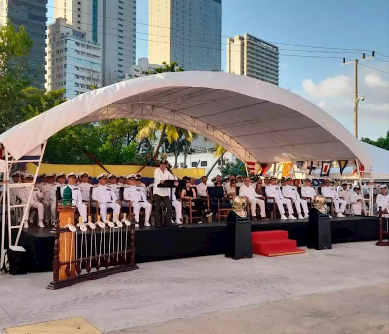 Petro pidió a la Armada enfocar esfuerzos para rescatar el galeón San José