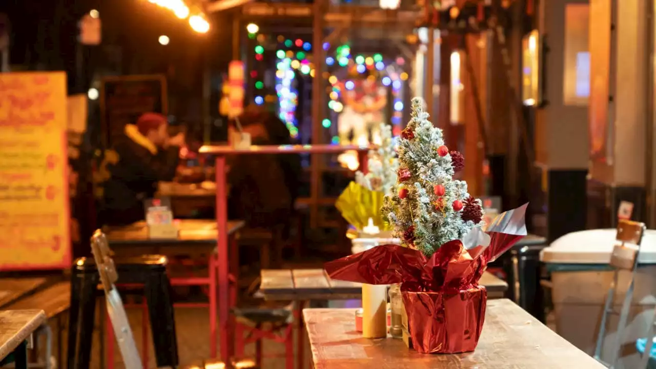 Restaurants open on Christmas Eve, Christmas Day in 2022