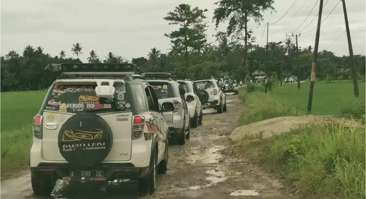 Daihatsu dan Komunitas Terios Dukung Pelestarian Badak