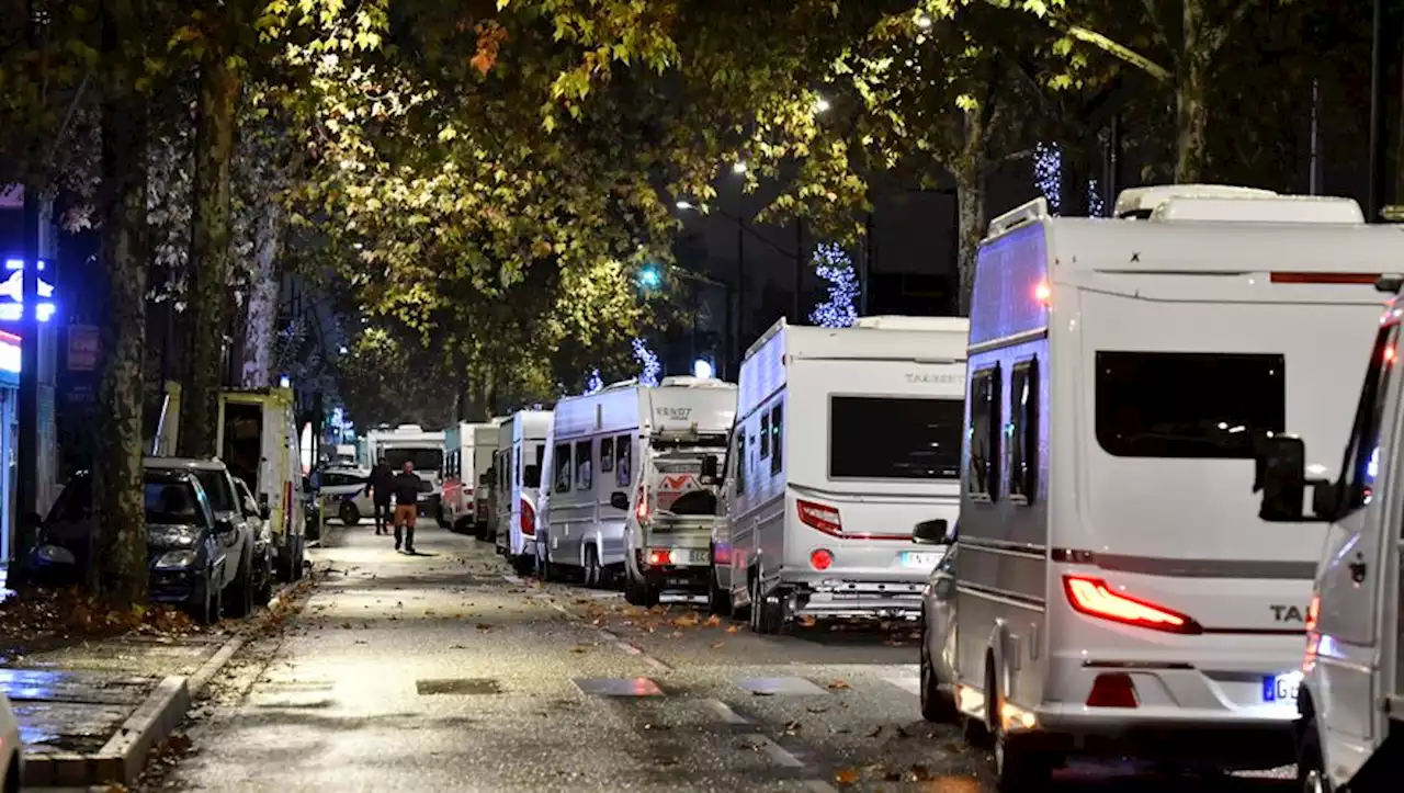 Haute-Garonne : expulsion d'une grosse soixantaine de caravanes, les personnes délogées bloquent le nord de Toulouse