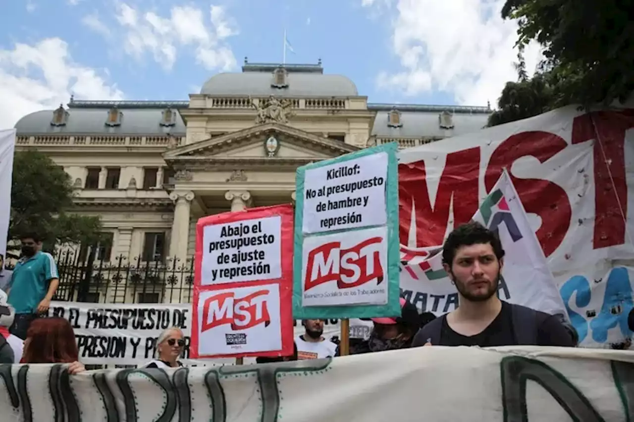 Incidentes y lesionados durante el primer intento por votar el presupuesto bonaerense