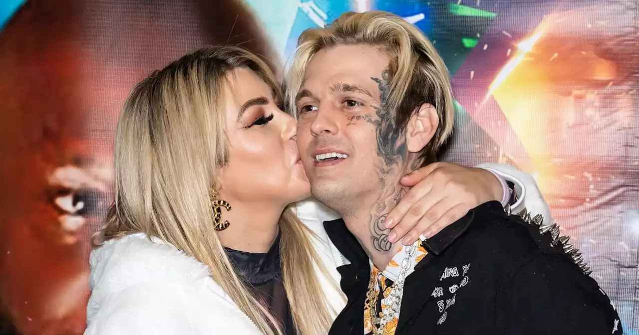 Aaron Carter's fiancée, Melanie Martin, wins full custody of their son, report says