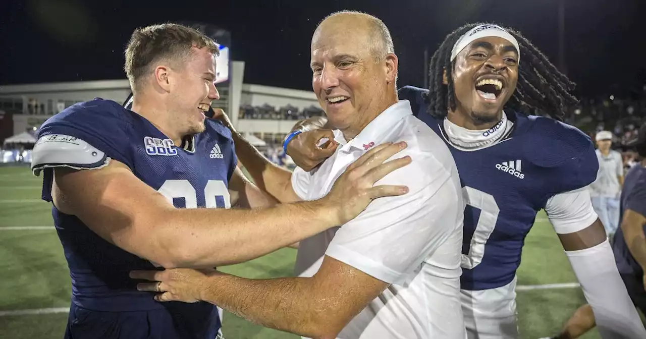 Plaschke: Clay Helton, in his happy place at Georgia Southern, is still rooting for USC