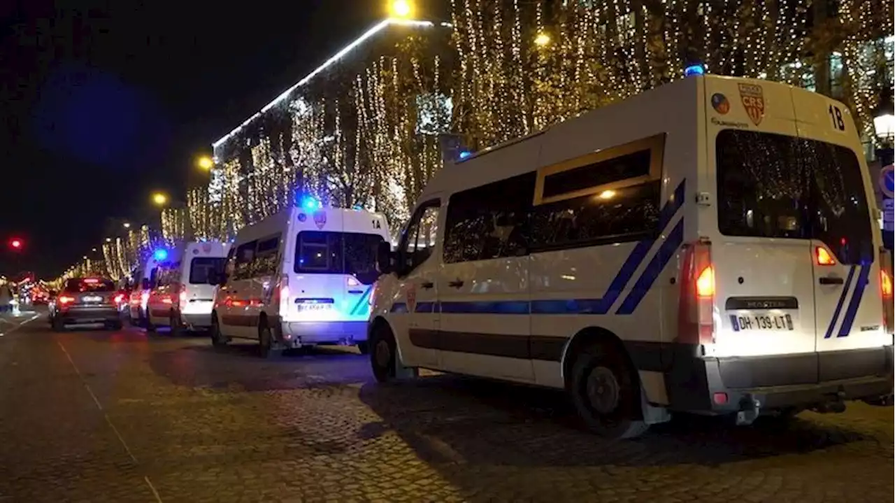 Coupe du monde 2022 : 12 800 policiers et gendarmes mobilisés samedi en France, 14 000 dimanche