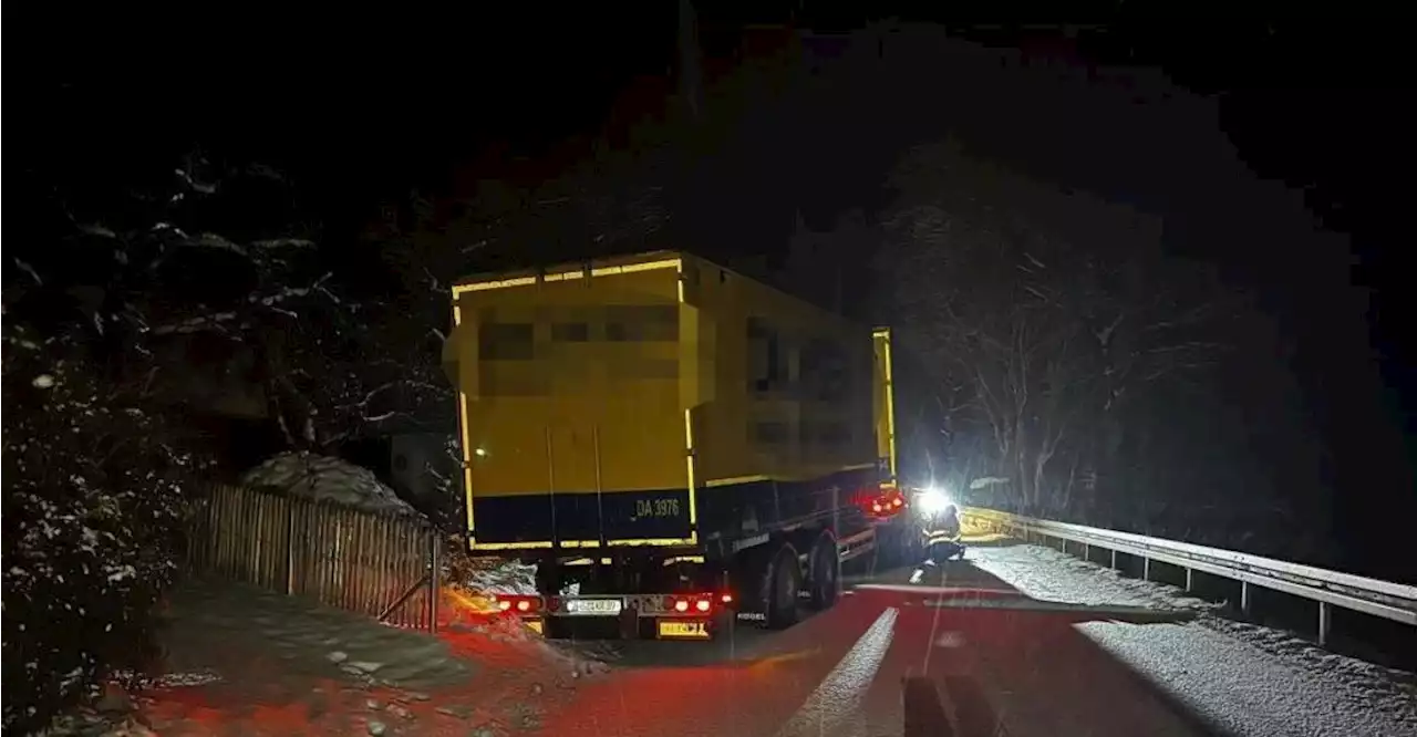 Schneefall und glatte Straßen: Polizei zieht Bilanz